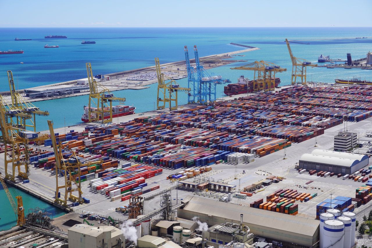 Developing a Strong International Procurement Plan for Sustainable Long-Term Success
